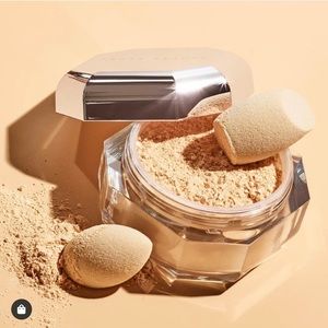 Fenty Beauty Setting powder (BANANA)